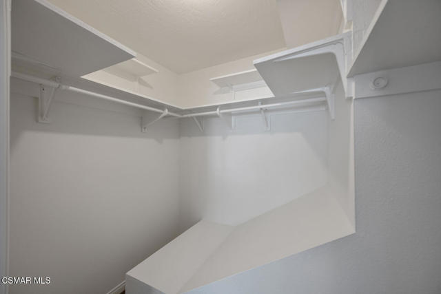 2864 Instone Court, Westlake Village CA: https://media.crmls.org/mediaz/c149c172-980a-4e1e-b5a2-722eae1e2406.jpg