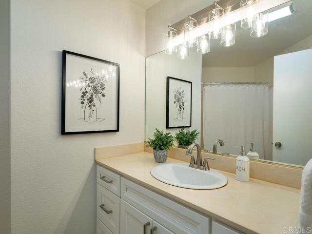 Detail Gallery Image 20 of 32 For 7263 Camino Degrazia #31,  San Diego,  CA 92111 - 2 Beds | 2 Baths