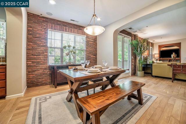 7840 Stoneleaf Drive, San Ramon CA: https://media.crmls.org/mediaz/c149f379-471a-4212-bc81-e08cf13c137c.jpg