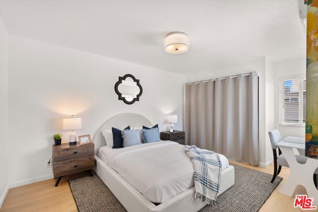 28 Village, Santa Monica CA: https://media.crmls.org/mediaz/c14a0d1f-98f8-4866-afd1-3d53be3c40b5.jpg