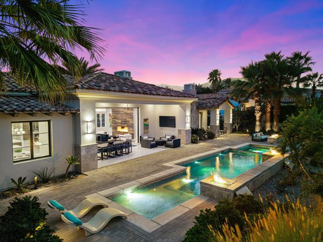 80840 Via Portofino, La Quinta CA: https://media.crmls.org/mediaz/c14a19a3-fd23-4c19-9769-8d0622434ca9.jpg