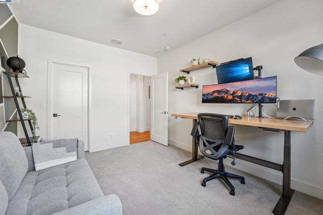 5860 Midnight Place, Dublin CA: https://media.crmls.org/mediaz/c14a30da-39fb-4098-ba4c-efbe424ea133.jpg