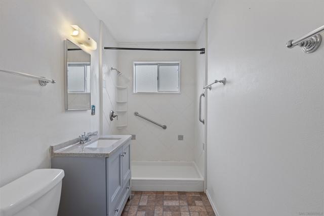 1271 Bosworth St, El Cajon CA: https://media.crmls.org/mediaz/c14a9371-27dc-4ae9-86de-84977004398c.jpg