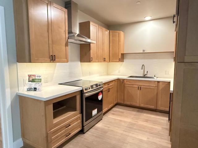 400 San Benito Street, Hollister CA: https://media.crmls.org/mediaz/c14b4380-6f28-4339-948d-8556969d5765.jpg