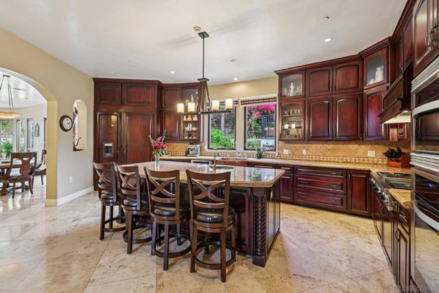 15035 Orchard View Dr, Poway CA: https://media.crmls.org/mediaz/c14cd1f8-1504-4adb-9014-a05aef765438.jpg