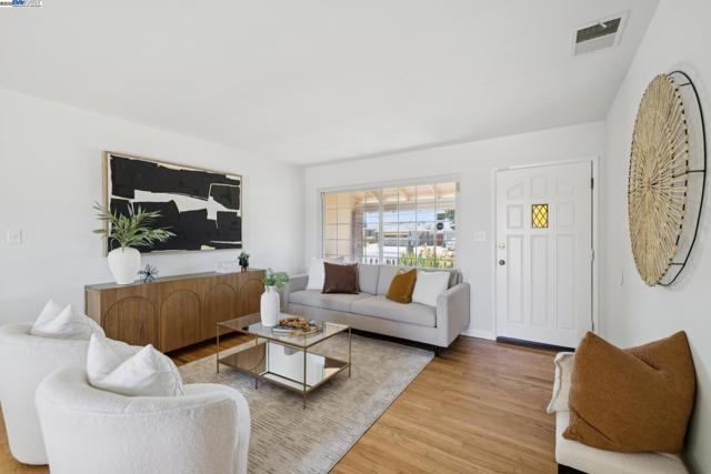 2435 Catalpa Way, Hayward CA: https://media.crmls.org/mediaz/c14d2752-9f94-44e2-b067-6b98c7489d66.jpg