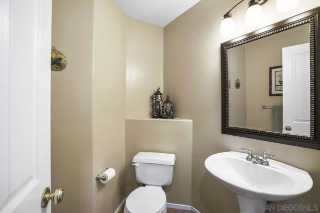 11506 Village Ridge Rd, San Diego CA: https://media.crmls.org/mediaz/c14d50c7-dd65-4690-af4d-646a2edc469b.jpg