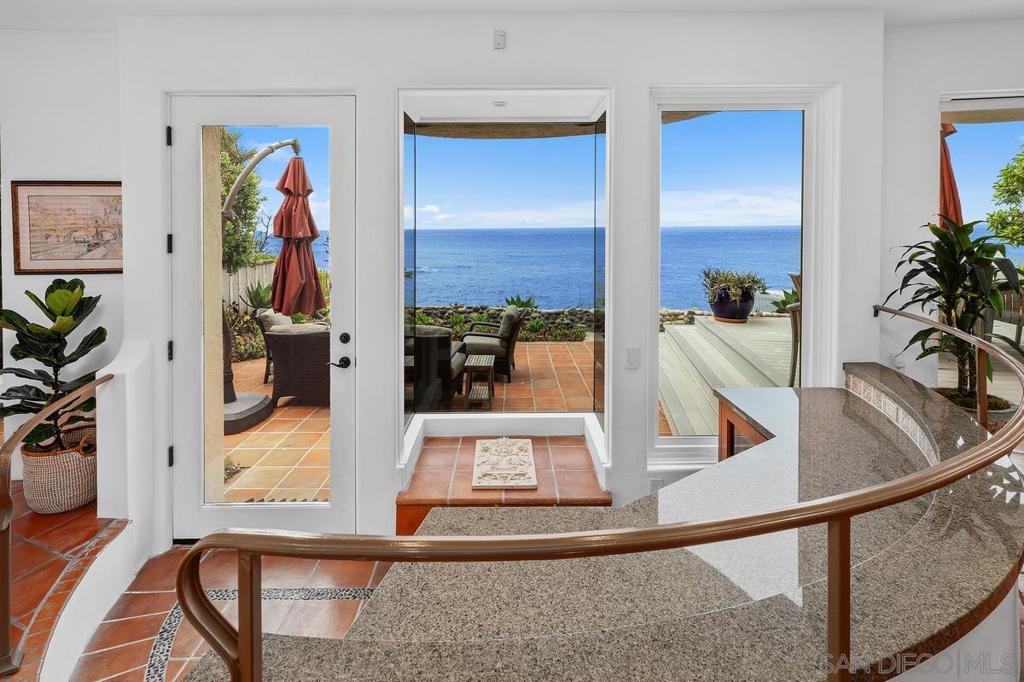 MLS #250037432SD image #10