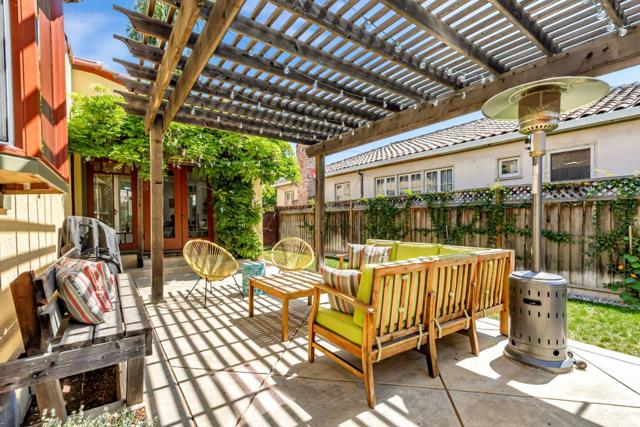 575 S 14th Street, San Jose CA: https://media.crmls.org/mediaz/c14ef2b8-c8f5-4751-9d7a-597088f4809a.jpg
