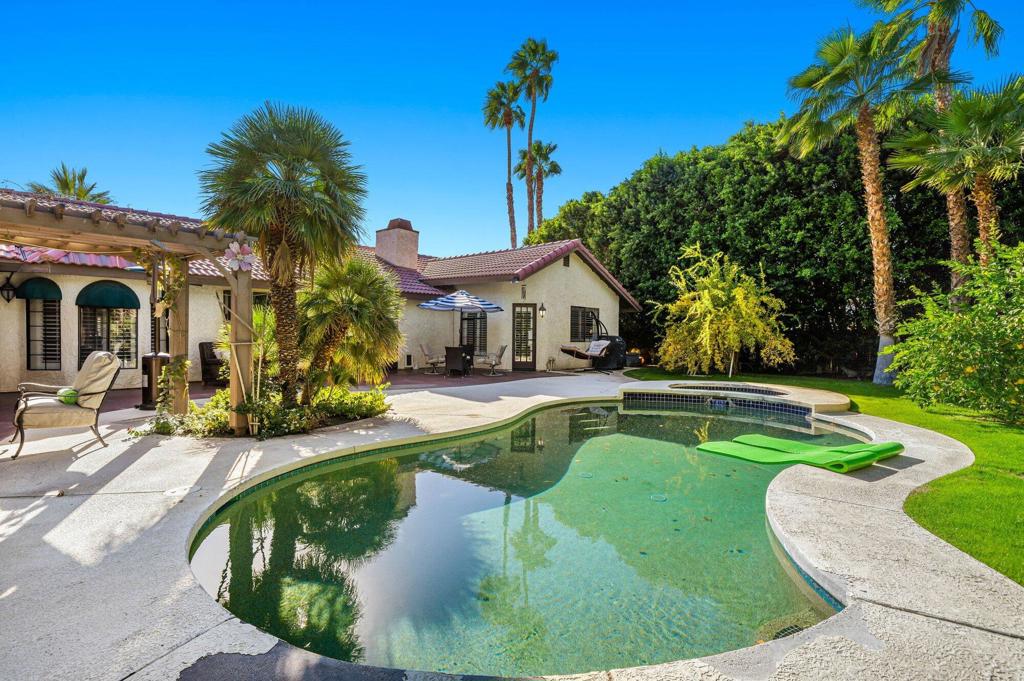 MLS #219139660DA image #2