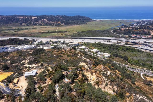 3811 Via Del Mar, San Diego CA: https://media.crmls.org/mediaz/c14effb9-c0f6-4975-a102-57d684f7d33e.jpg