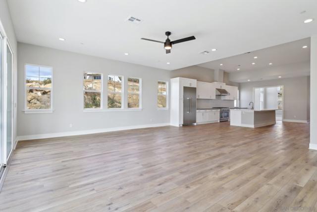Image 5 of 50 For 15123 Larchmont St
