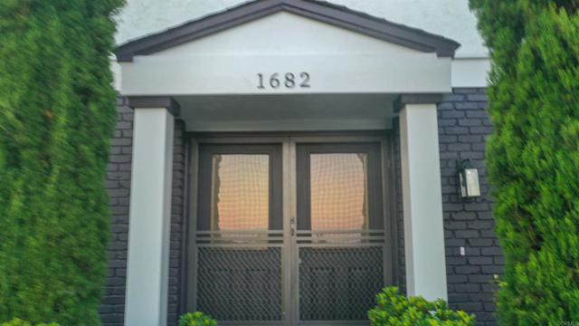 1682 Saddlehorn Drive, San Marcos CA: https://media.crmls.org/mediaz/c14f8fda-b427-46a8-87fe-da1029d4e9c8.jpg