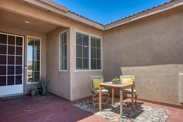 65565 Acoma Avenue, Desert Hot Springs CA: https://media.crmls.org/mediaz/c14faa80-f326-4dbf-a33e-5610b22ea278.jpg