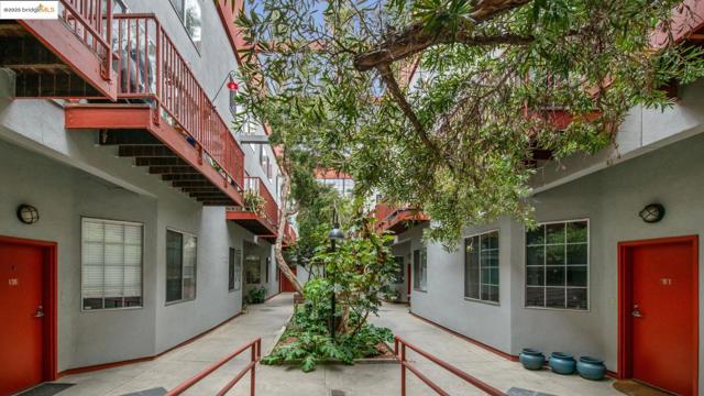 958 28th ST, Oakland CA: https://media.crmls.org/mediaz/c14ff1e8-6cd5-49f8-9677-7eacfc458f12.jpg