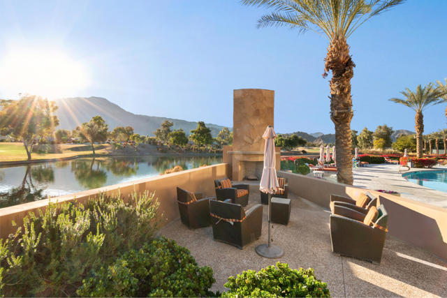 81139 Laguna Court, La Quinta CA: https://media.crmls.org/mediaz/c1504ae4-c62e-44be-9493-b829cfd2aff7.jpg