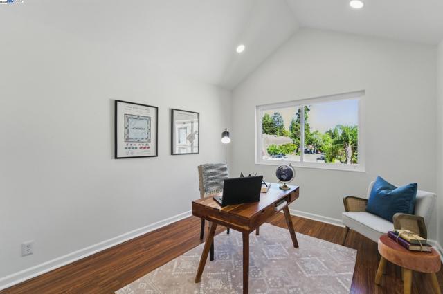 35864 Killorglin Cmn, Fremont CA: https://media.crmls.org/mediaz/c1505946-4622-442b-8dc7-255527b132d2.jpg