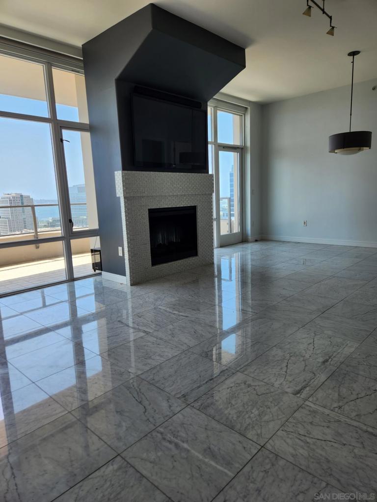 550 Front St. - photo 6