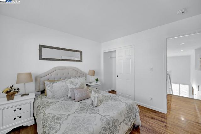 Image 36 of 60 For 2202 Oceanside Way
