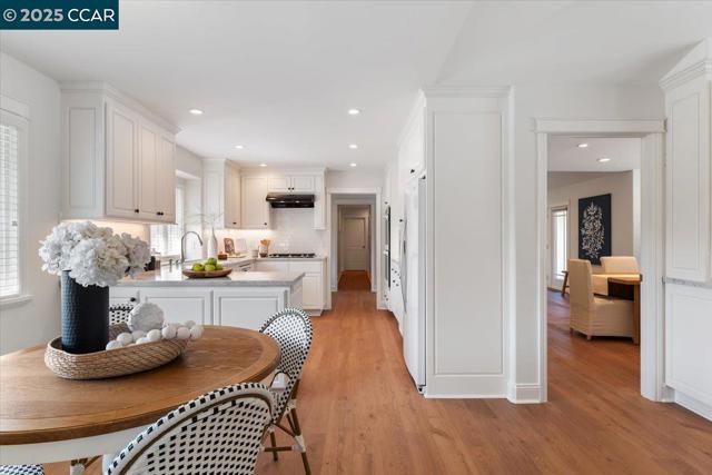 230 Vallecito Lane, Walnut Creek CA: https://media.crmls.org/mediaz/c1531009-2e3f-41ee-b52b-1e6895bcf2fc.jpg