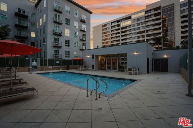 645 W 9th Street, Los Angeles CA: https://media.crmls.org/mediaz/c1531c71-c25d-4606-8bff-7c4d19b5aa7a.jpg