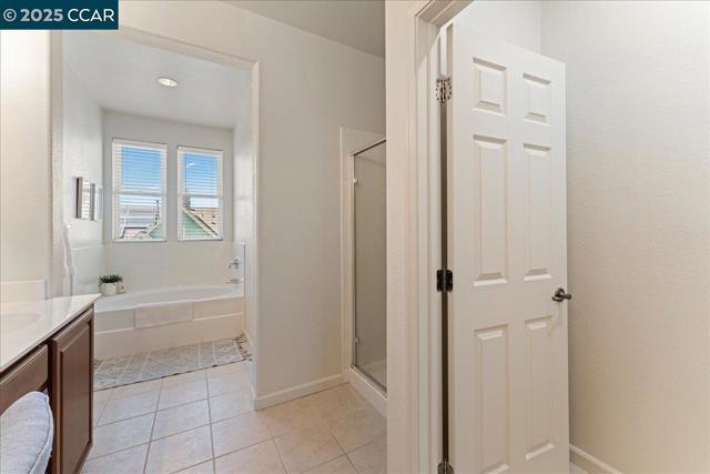 2201 Tsushima St, Hercules CA: https://media.crmls.org/mediaz/c154ba04-74dc-4961-b801-86a5e1073c00.jpg