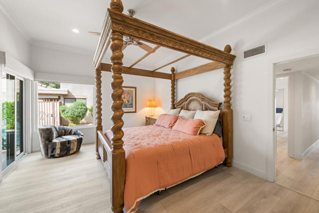 72516 Sandstone Lane, Palm Desert CA: https://media.crmls.org/mediaz/c154c006-184f-4bf2-8e1d-8783c6f9a2fa.jpg