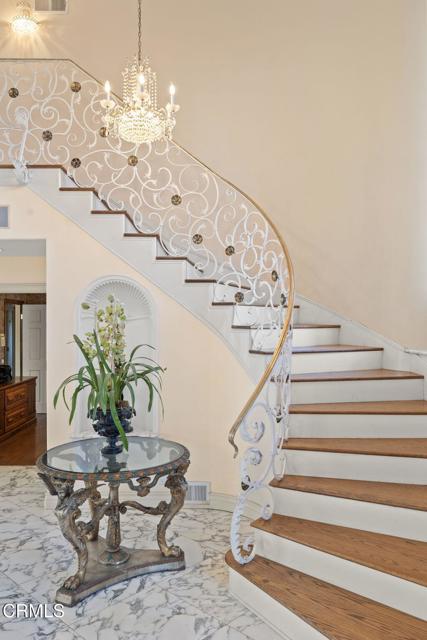 5287 N Creston Lane, Somis CA: https://media.crmls.org/mediaz/c15692d2-efa0-4472-867c-d0a1644a7558.jpg