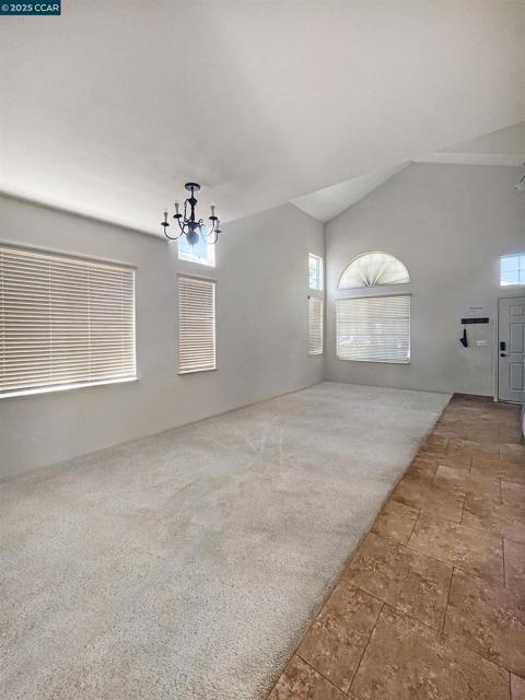 1214 Dover Ln, Tracy CA: https://media.crmls.org/mediaz/c15793d4-15ac-4b0d-9b23-fdefee57c5d5.jpg