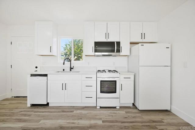 Detail Gallery Image 44 of 58 For 2537 Davis Ave, Carlsbad,  CA 92008 - 4 Beds | 2 Baths