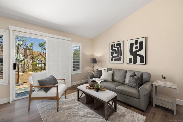 11320 Camino Playa Cancun, San Diego CA: https://media.crmls.org/mediaz/c15a7ed1-e018-4f64-8eea-067f059bce9c.jpg