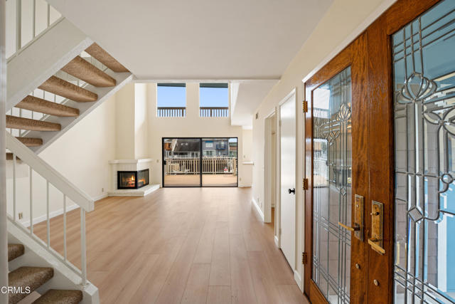 4630 Eastbourne Bay, Oxnard CA: https://media.crmls.org/mediaz/c15a9737-05c4-4329-867c-bfcc4114a655.jpg