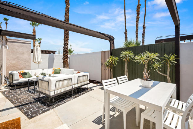 1740 N Via Miraleste, Palm Springs CA: https://media.crmls.org/mediaz/c15a9aaa-f708-4ba5-9b8c-f68e2d3d92c7.jpg