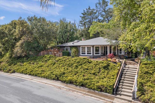 6641 Leyland Park Drive, San Jose CA: https://media.crmls.org/mediaz/c15a9b07-b9dc-40dc-88d3-6dd7216217ac.jpg