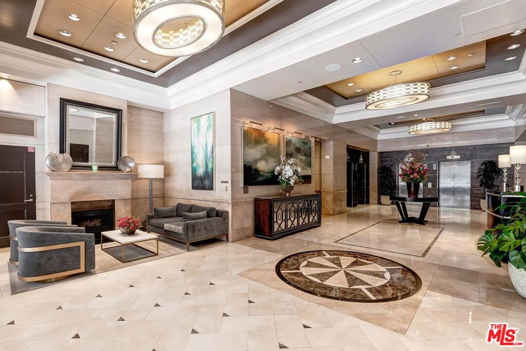 10520 Wilshire Boulevard #1207
