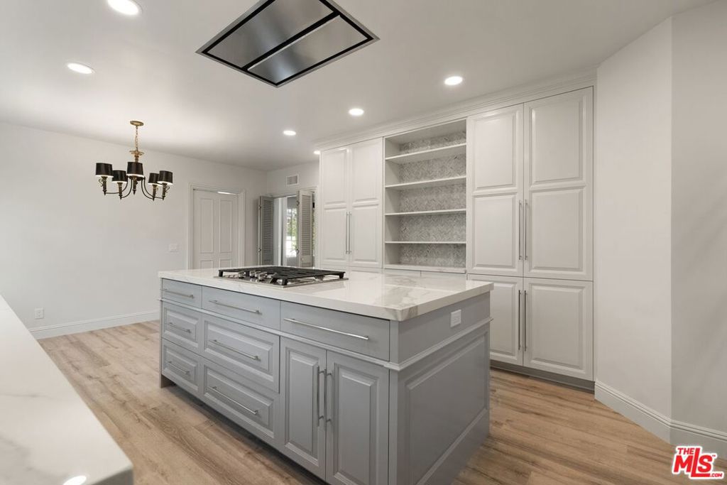 MLS #26862385 image #12