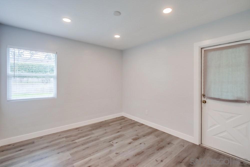 6375 Thorn St - photo 18