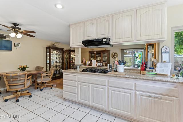 3366 Blue Ridge Court, Westlake Village CA: https://media.crmls.org/mediaz/c15c0390-87ca-4694-93f7-a6bca7099487.jpg