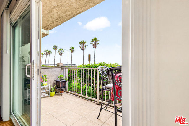 200 East Surfside Drive photo 15