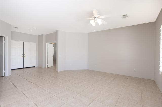 44950 Calle Santa Barbara, La Quinta CA: https://media.crmls.org/mediaz/c15d3c51-fac2-4c2a-99fd-2fffb9dd4945.jpg