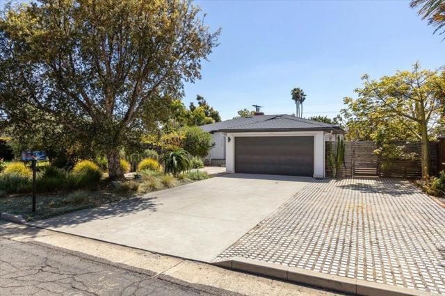 Detail Gallery Image 4 of 36 For 2029 S Horne St, Oceanside,  CA 92054 - 2 Beds | 2 Baths