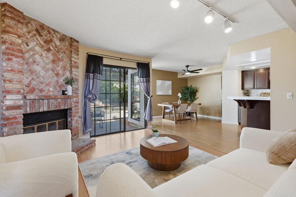 1832 Cottonwood Avenue - photo 2