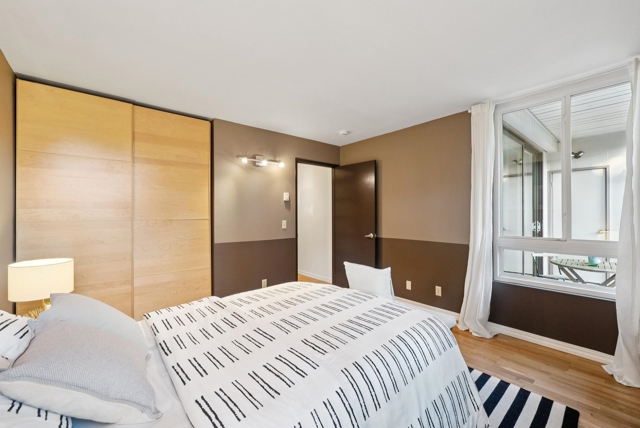 Image 26 of 56 For 2101 Shoreline Dr  153