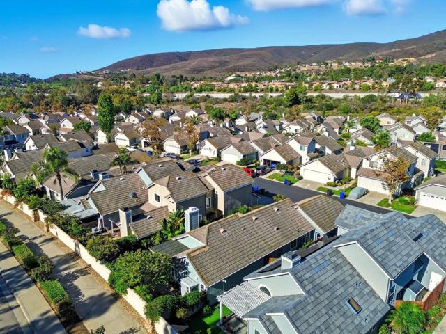 10462 Rancho Carmel Dr, San Diego CA: https://media.crmls.org/mediaz/c1608837-20b3-4201-962d-6dd325ef8fde.jpg