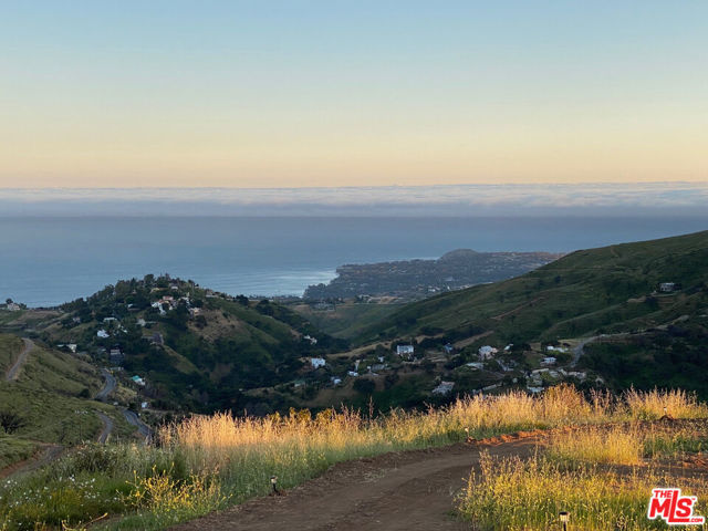 3900 Latigo Canyon Road, Malibu CA: https://media.crmls.org/mediaz/c160d3ff-ae60-4bd0-8446-87f82924aebd.jpg