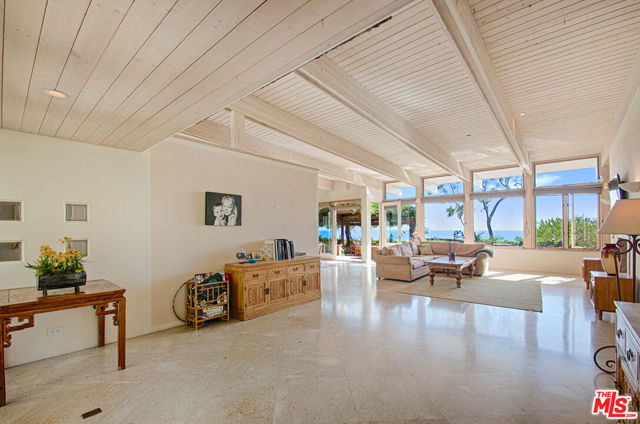 20394 Seaboard Road photo 6