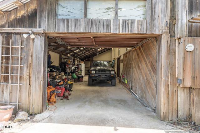 31351 Comptche Ukiah Road, Comptche CA: https://media.crmls.org/mediaz/c161a654-a9b8-4aac-a64b-dcc6625a968b.jpg
