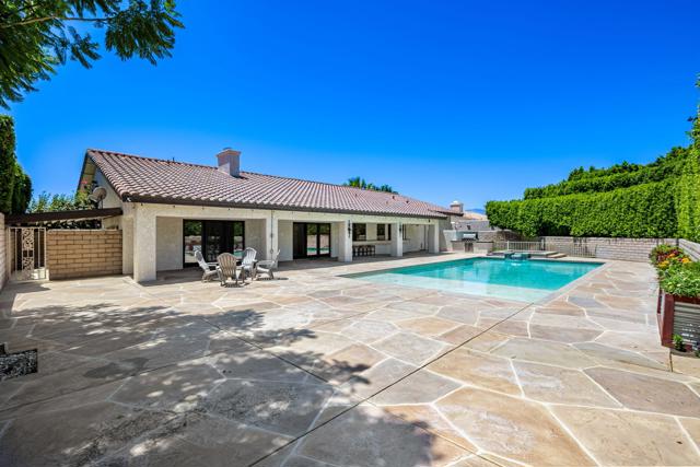 79540 Bermuda Dunes Drive, Bermuda Dunes CA: https://media.crmls.org/mediaz/c162001c-7b3b-4a9b-a3c3-cf7da4929868.jpg