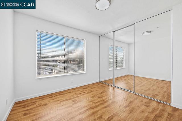 16472 Foothill Blvd, San Leandro CA: https://media.crmls.org/mediaz/c1622fcf-7676-48c0-8bf7-847eef00168e.jpg