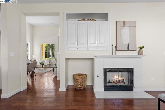 4775 Mahogany St, Dublin CA: https://media.crmls.org/mediaz/c162a574-b1a5-4811-9d6e-27a7027cf597.jpg